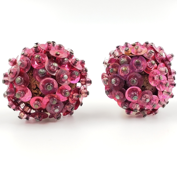 Vintage Jewelry - Vtg clip-on Sequined Beaded Red Earrings